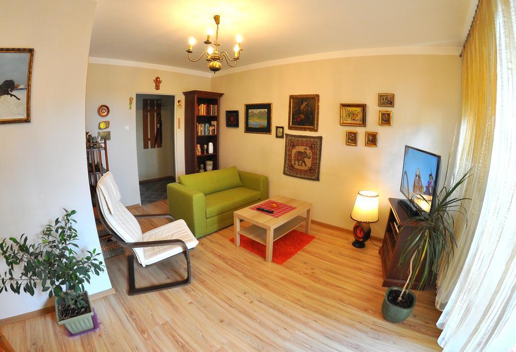 Cozy Apartment In Tarnow Exterior photo
