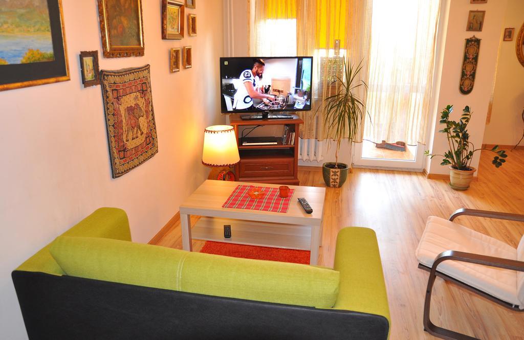 Cozy Apartment In Tarnow Exterior photo