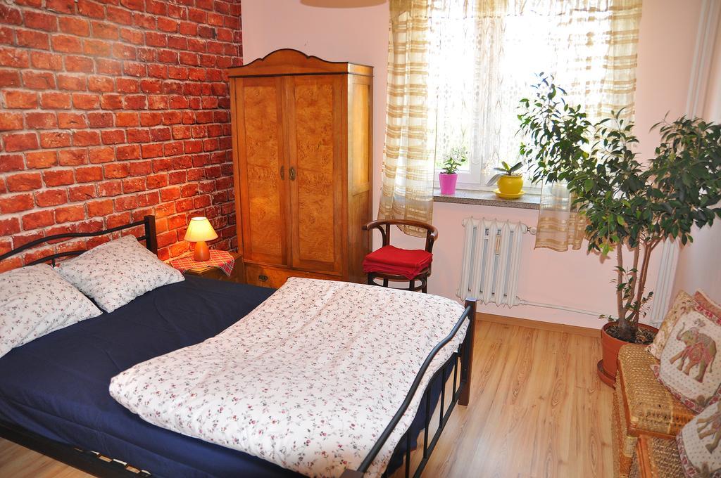 Cozy Apartment In Tarnow Exterior photo